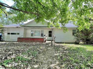 Foreclosed Home - 202 N 3RD AVE, 51004