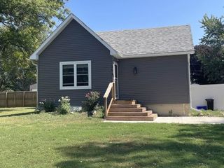 Foreclosed Home - 208 S LENA ST, 51025