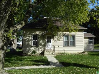 Foreclosed Home - 312 2ND ST, 51027