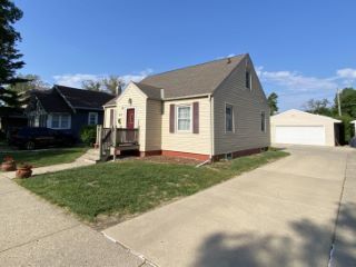 Foreclosed Home - 415 1ST AVE NW, 51031