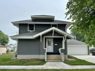 Foreclosed Home - 425 3RD ST NW, 51031