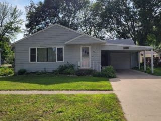 Foreclosed Home - 218 S ASH ST, 51035