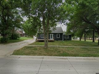 Foreclosed Home - 109 N MAPLE ST, 51046