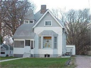 Foreclosed Home - 811 32ND ST, 51104