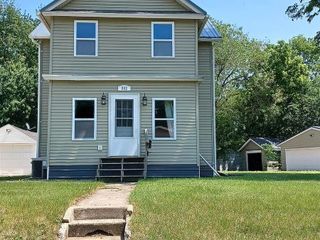 Foreclosed Home - 902 N 6TH ST, 51334