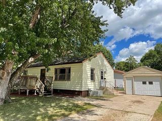 Foreclosed Home - 1512 L AVE, 51351
