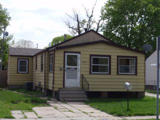 Foreclosed Home - 2413 AVENUE G, 51501