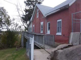 Foreclosed Home - 526 W 5TH ST, 52001