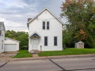 Foreclosed Home - 1554 N GRANDVIEW AVE, 52001