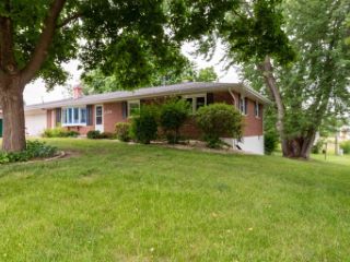 Foreclosed Home - 2379 BRIARWOOD DR, 52002