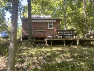Foreclosed Home - 22207 SPRUCE ST, 52032
