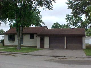 Foreclosed Home - 929 N 4TH ST, 52052