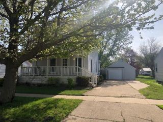 Foreclosed Home - 1011 NEW ST, 52057