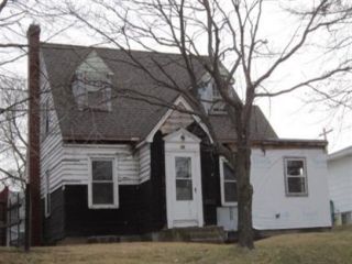 Foreclosed Home - 413 N MAIN ST, 52060
