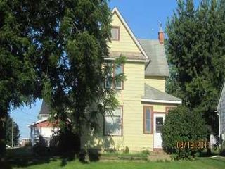 Foreclosed Home - 512 S MAIN ST, 52159