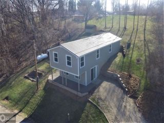 Foreclosed Home - 1282 LAKESHORE DR, 52211