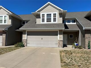 Foreclosed Home - 418 CIMARRON DR, 52233