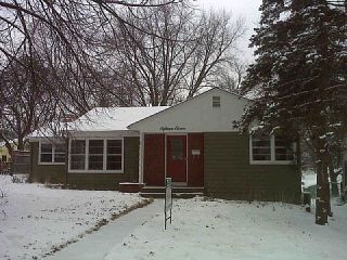 Foreclosed Home - 1811 E COURT ST, 52245