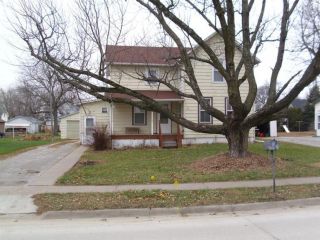 Foreclosed Home - 707 6TH ST, 52247