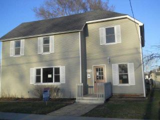 Foreclosed Home - 642 CLINTON AVE, 52301