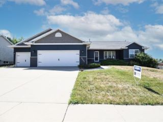 Foreclosed Home - 4125 DEER VALLEY DR, 52302