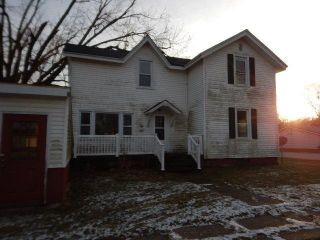 Foreclosed Home - 421 W 5th St, 52310