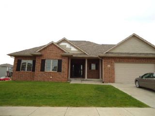 Foreclosed Home - 575 STRATHMOOR DR, 52317