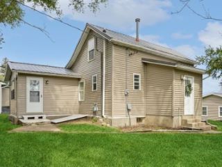 Foreclosed Home - 307 S HIGH AVE, 52322