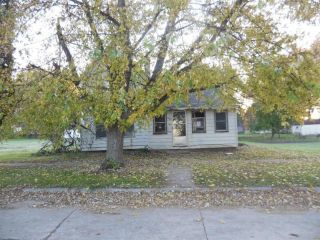 Foreclosed Home - 604 Seymour St, 52339