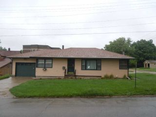Foreclosed Home - 305 E ROSS ST, 52342