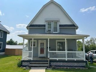 Foreclosed Home - 202 S BROADWAY ST, 52342