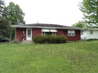 Foreclosed Home - 709 W 8TH ST, 52349