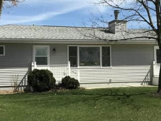 Foreclosed Home - 915 VAN DR, 52361