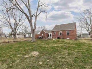 Foreclosed Home - 1051 35TH ST NE, 52402