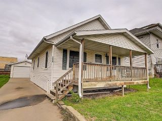 Foreclosed Home - 124 31ST ST NE, 52402