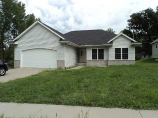 Foreclosed Home - 1306 34TH ST SE, 52403
