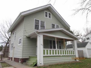 Foreclosed Home - 620 17TH ST SE, 52403