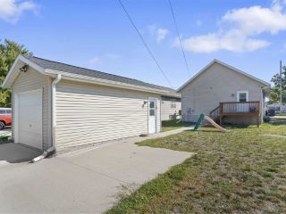 Foreclosed Home - 1104 K ST SW, 52404