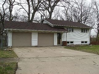 Foreclosed Home - 1236 APACHE TRL NW, 52405