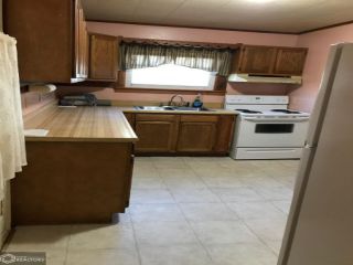 Foreclosed Home - 313 W FINLEY AVE, 52501