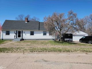 Foreclosed Home - 1401 CHESTER AVE, 52501