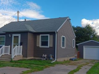 Foreclosed Home - 326 MINNEOPA AVE, 52501