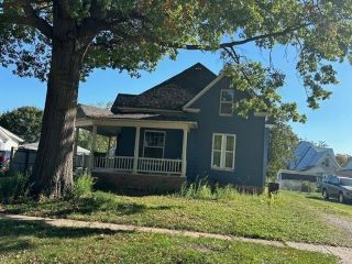 Foreclosed Home - 205 W NORTH ST, 52537