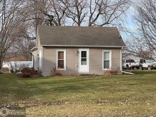 Foreclosed Home - 405 N EAST ST, 52563