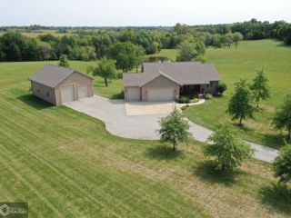 Foreclosed Home - 20725 HIGHWAY J5T, 52571