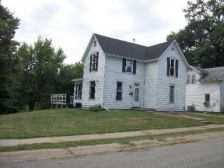 Foreclosed Home - 404 COLLEGE HILL AVE, 52577