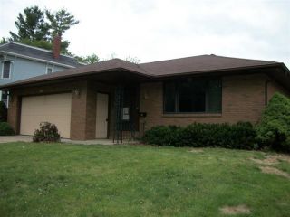 Foreclosed Home - 911 1ST AVE E, 52577
