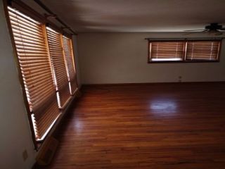 Foreclosed Home - 515 E SOUTH ST, 52591