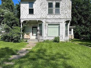 Foreclosed Home - 426 S GARFIELD AVE, 52601