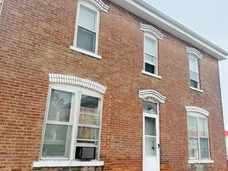 Foreclosed Home - 518 AVENUE G # 520, 52627